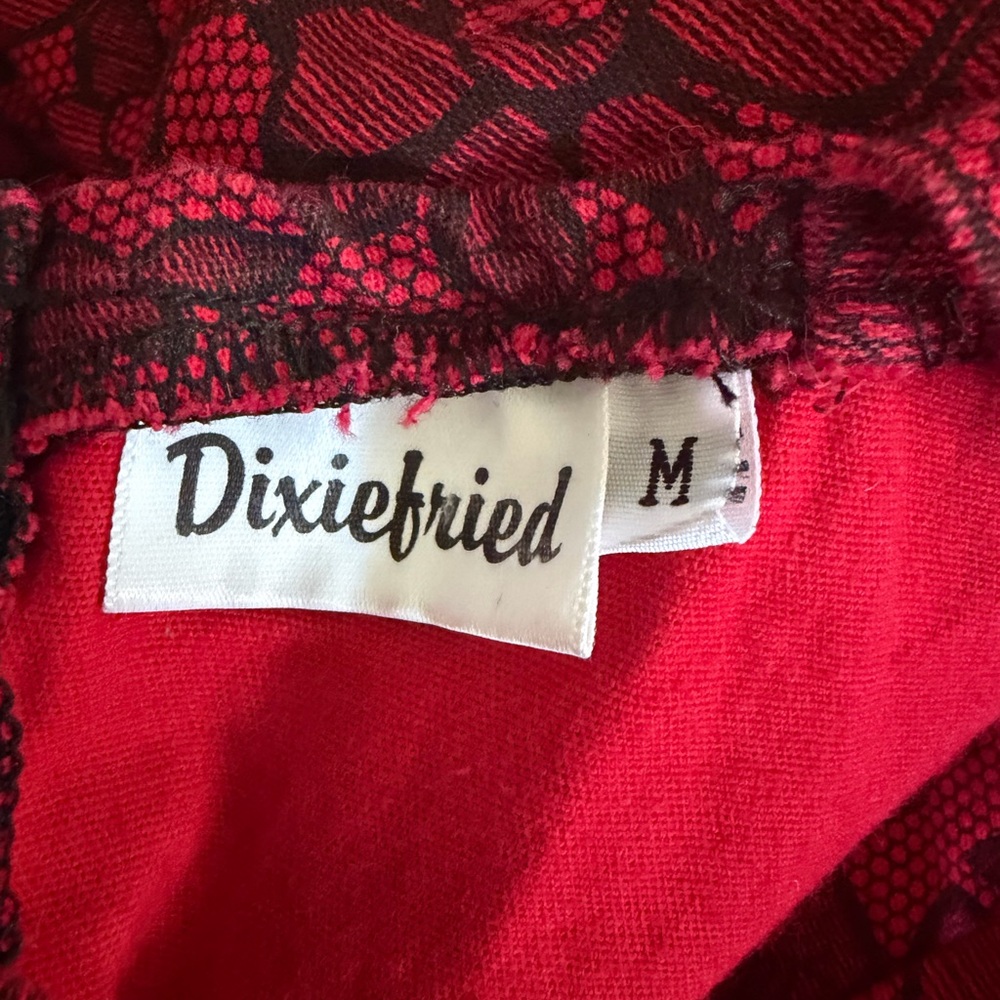 DIXIEFRIED Pinup Retro Red with Black Lace Print Pencil/Wiggle Dress - Picture 6 of 7